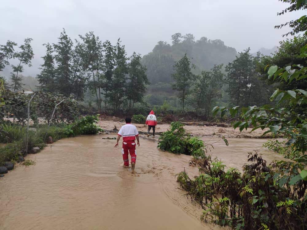 Red Crescent Responds to Talesh Flood