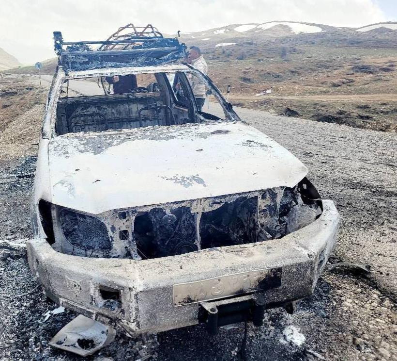 Red Crescent rescue vehicle destroys in airstrike + video